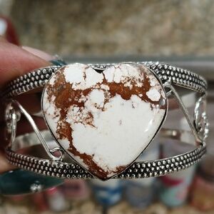 Adorable Wild Horse .925 Stamped Heart Cuff